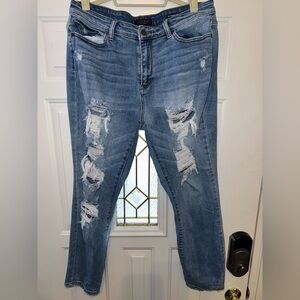 Judy Blue Distressed Boyfriend Jeans - size 13/31. The absolute BEST